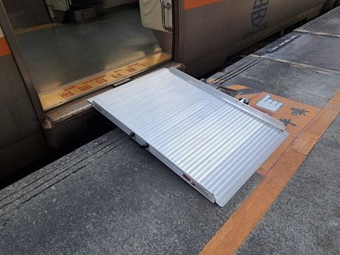 【台鐵渡板交貨案例｜頭城火車站無障礙通行服務】